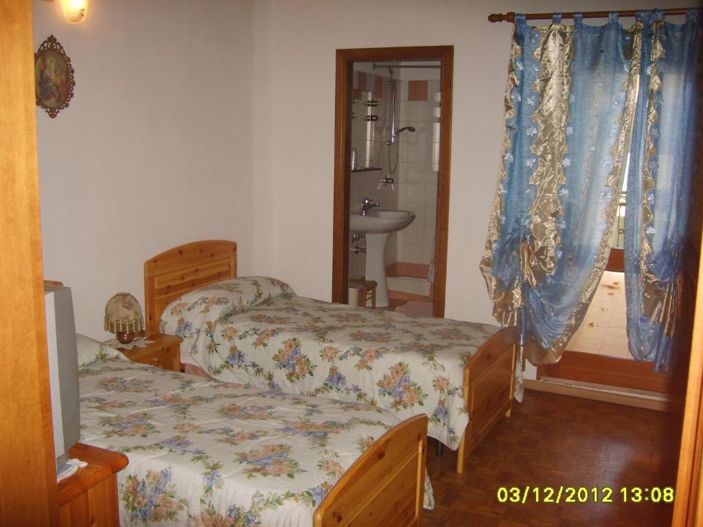 Antico Albergo Sant'Antonio Fonzaso 객실 사진